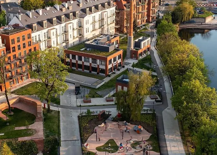 Bulwar Staromiejski Jana Pawla Ii 11 * 브로츠와프